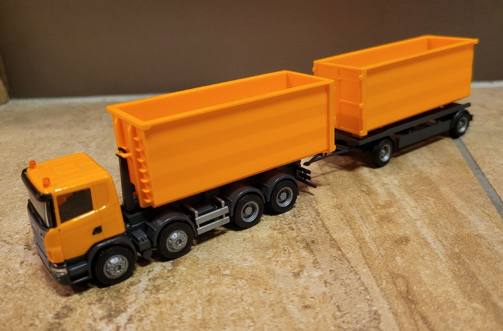 Herpa Kit di modellismo & Modellini statici: Herpa LKW's 1:87 – Usato da Hettiswil venduto da kuese85 1
