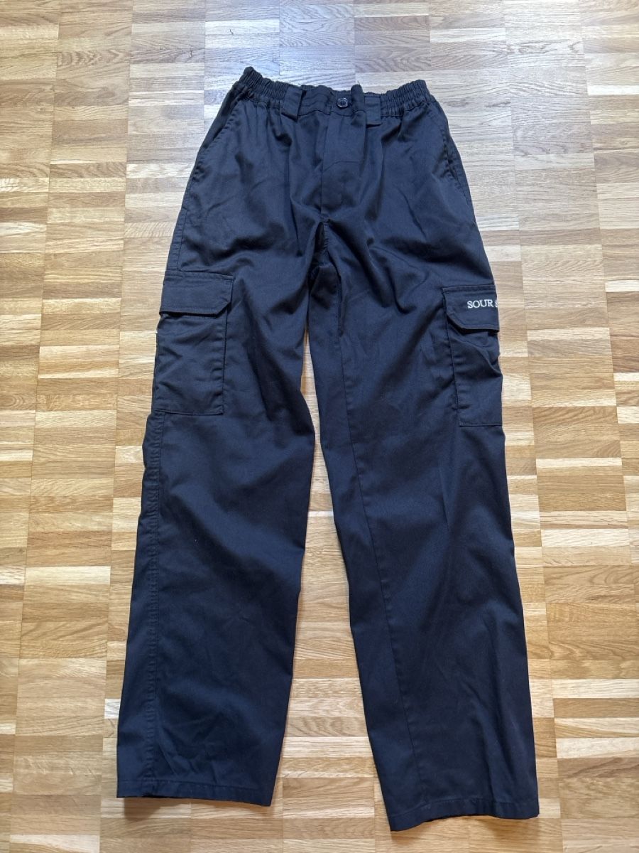 Pantalons: Sour Solution Cargo Pants – D'occasion à Zürich par lou_tk2w