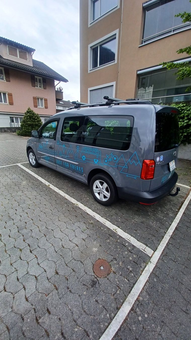 VW Automobili: VW Caddy Maxi – Usato da Altdorf UR venduto da moudicato 1