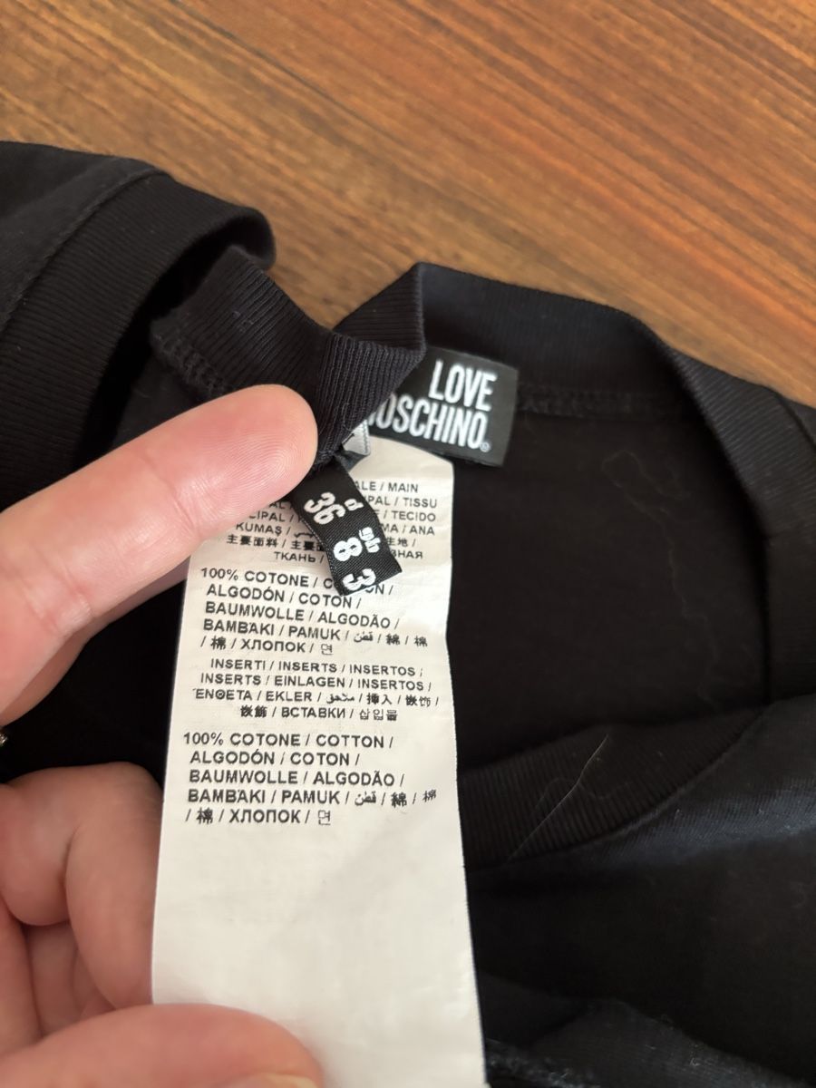 Moschino T-shirts: T-Shirt Moschino Gr. 36 Baumwolle – D'occasion à Winterthur par san_wd8j 6