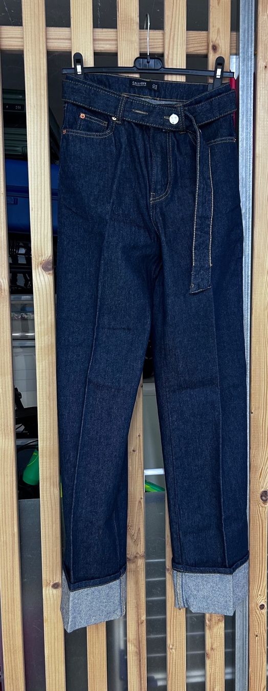 Jeans: Italia Jeans – Nuovo (secondo la descrizione) da Wettingen venduto da Annarosa65