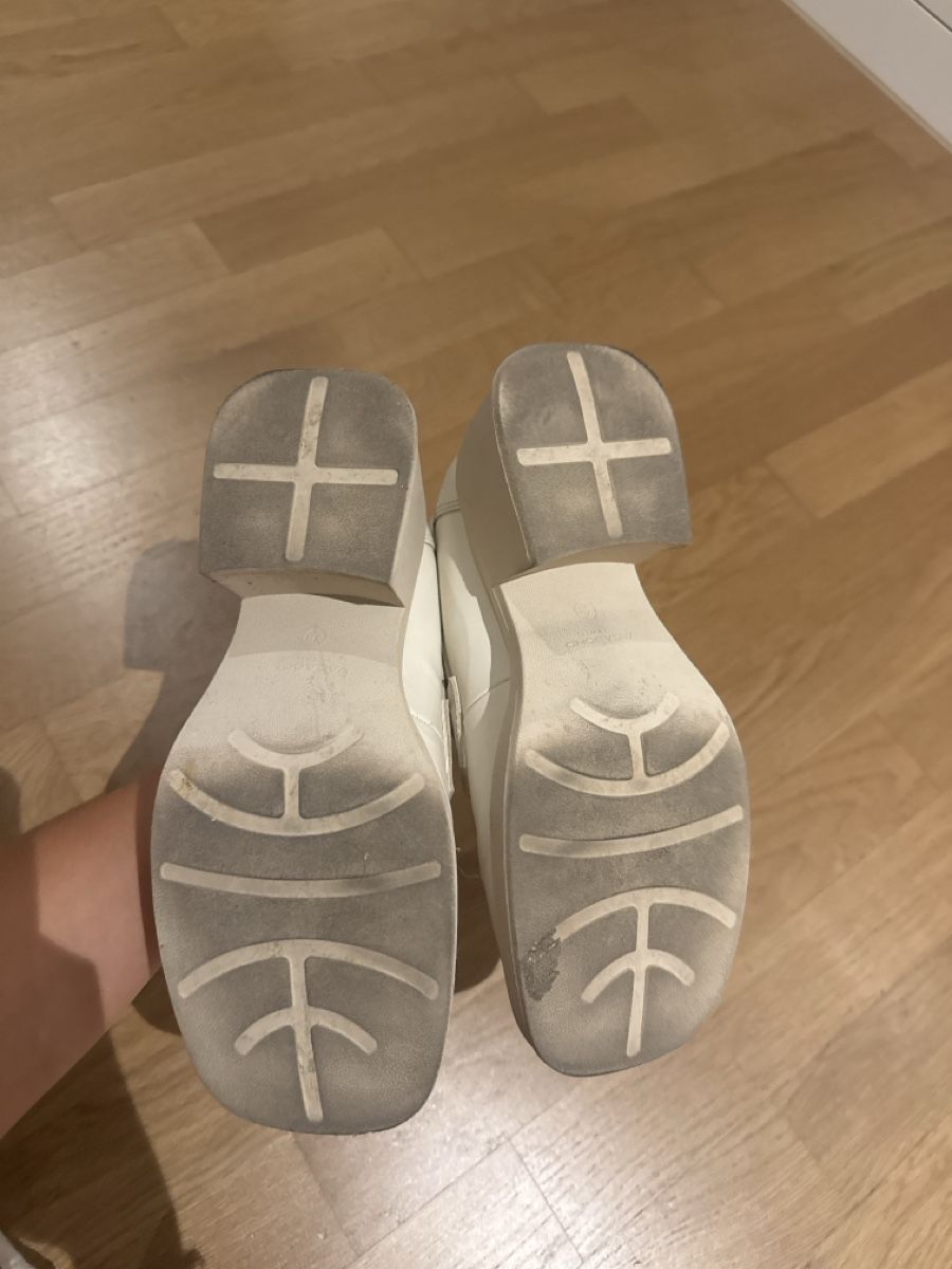 Scarpe da donna: Cream Loafers – Usato da Cham venduto da yoanadv 2