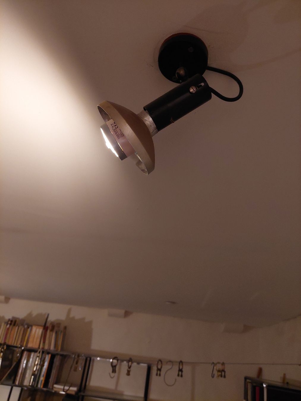 Lampade: 4 Spotleuchten. Mit 2 Birnen – Usato da Zürich venduto da Cortin 2