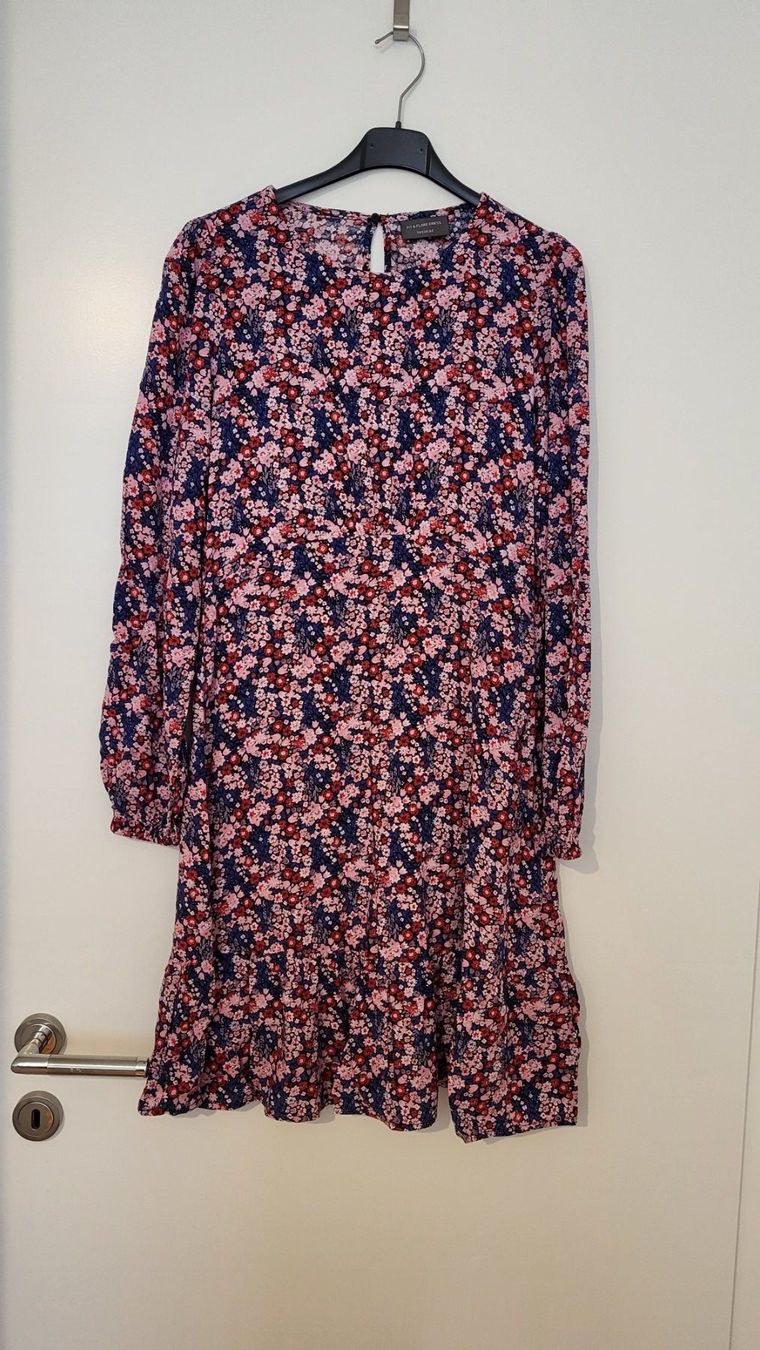 C&A Kleider: Colourfull dress "Yessica" 15chf, 36 – Gebraucht aus Genève von gkh_yx7b
