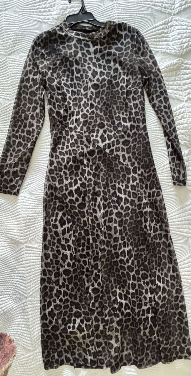 Kleider: Dress  – Gebraucht aus Hitzkirch von mim_5ffb 1
