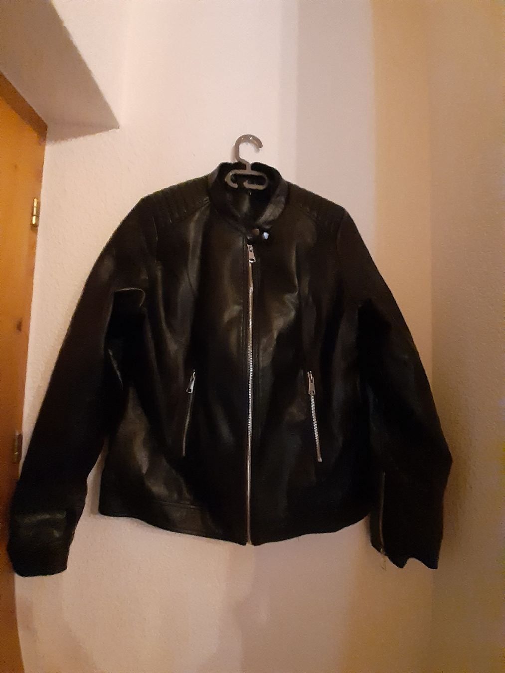 Jacken: Kunst Lederjacke L – Gebraucht aus Toffen von Gwunderegge77