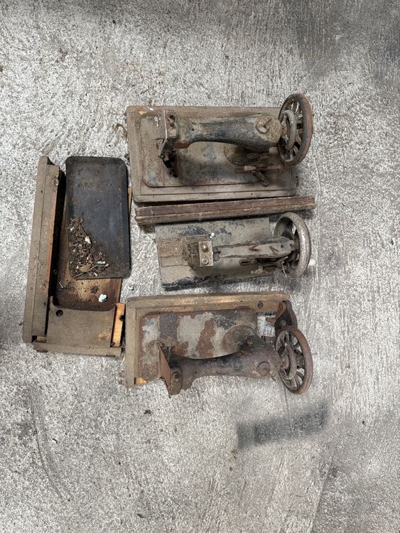 BIG-SAM Unterfadenspulen 24 Stück - Nähmaschinen Spulen CB-Greifer In Box