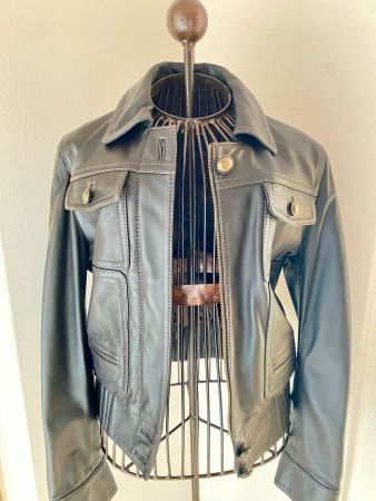 Schicke Lederjacke Gr. 36 schwarz - Frühling