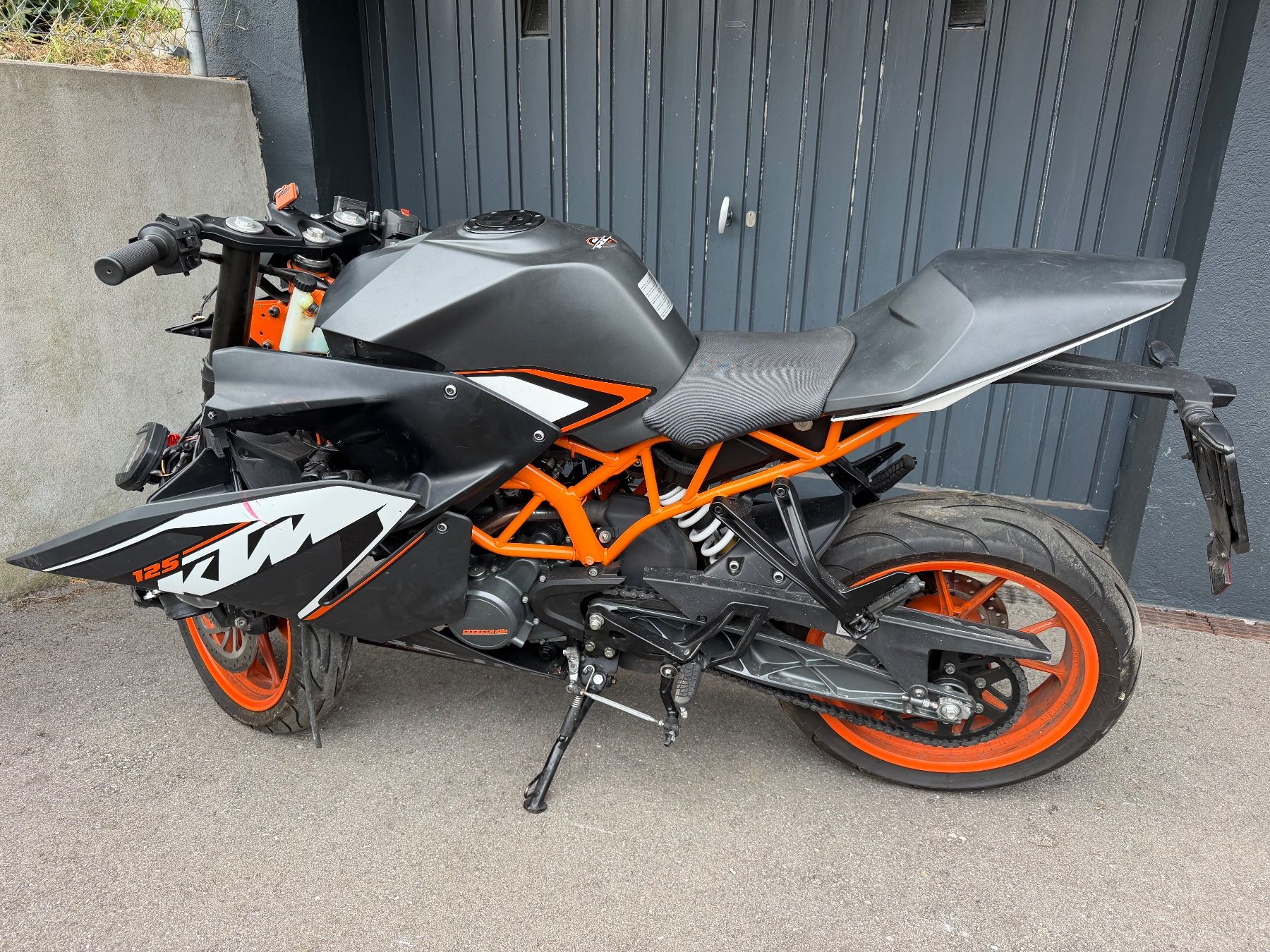 KTM Strada: KTM  RC 125 – Difettoso da Othmarsingen venduto da ser_k5t9