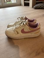 Nike Sneaker Damen Schuh Grösse 39 in Weiss Rosa
