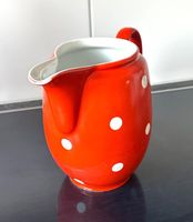 Vintage 2,5 Liter Krug VSK USC 7747 Rot, weisse Tupfen