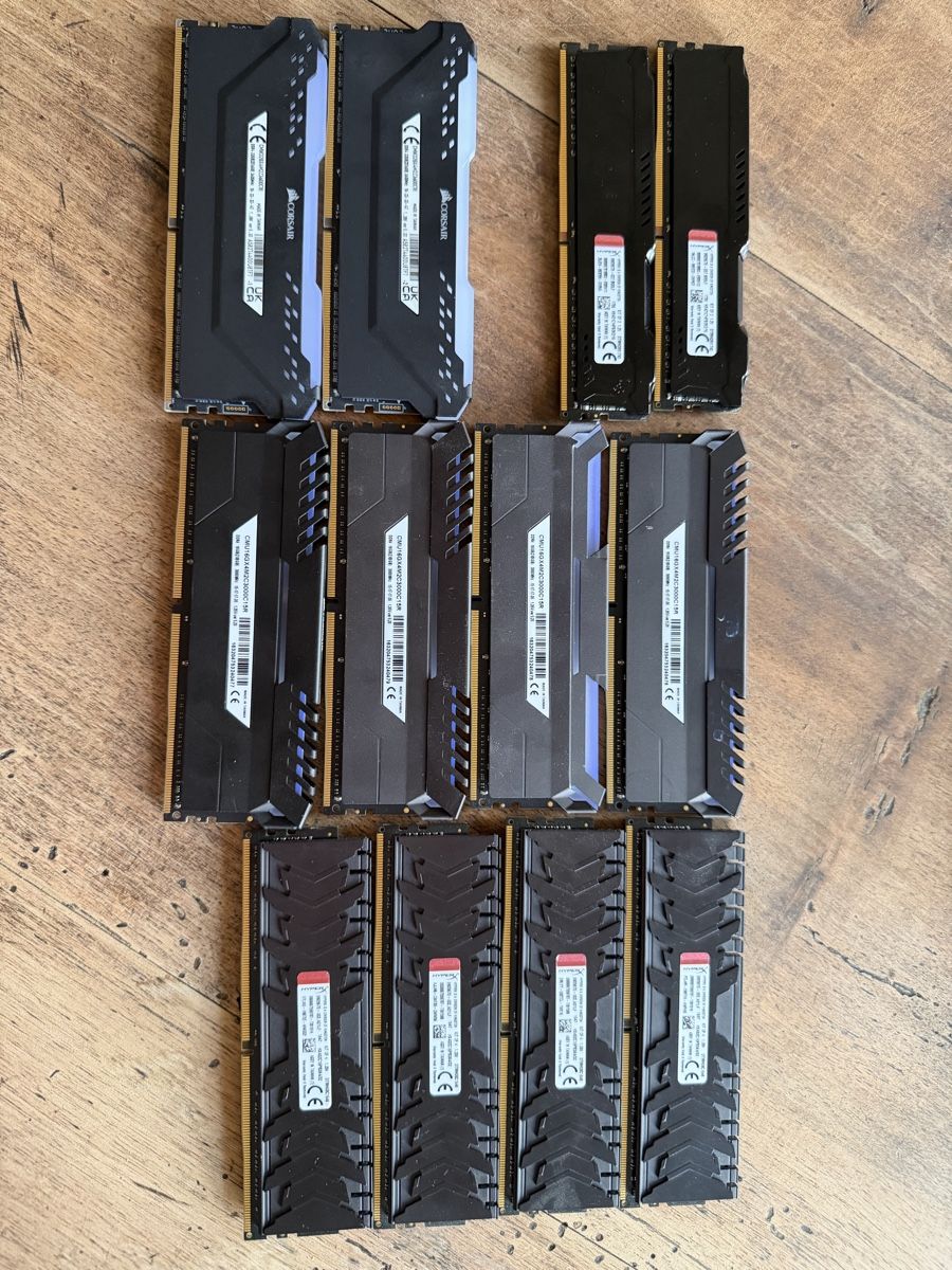 Mémoires / RAM: 112GB DDR4 RAM – D'occasion à Auenstein par emi_9msx