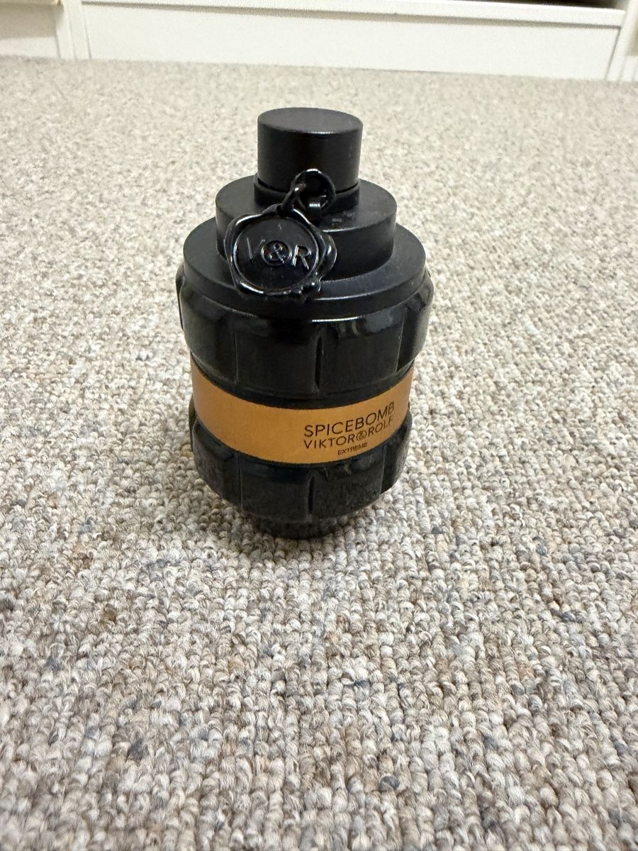 Parfum & Eau de Toilette: SpiceBomb Viktor&Rolf 90ml – Gebraucht aus Teufen AR von Bruno1234 1