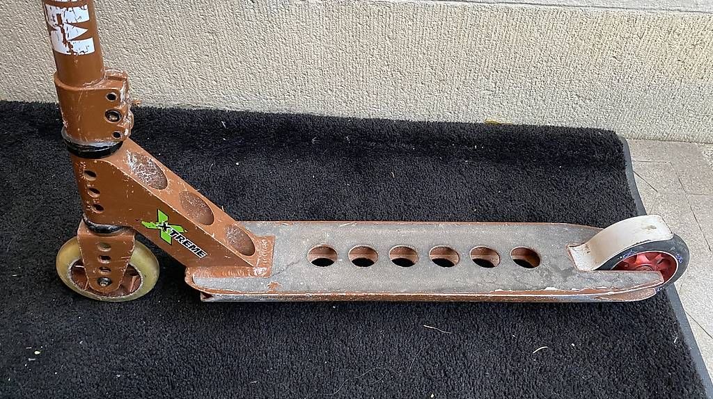Micro Kickboard: Trotti Micro Extreme – Usato da Küsnacht ZH venduto da Dne 3