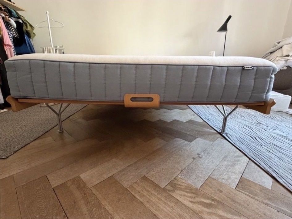 Thut Betten: Thut Bett 140x200 CH Design  – Gebraucht aus Zürich von cano123 2