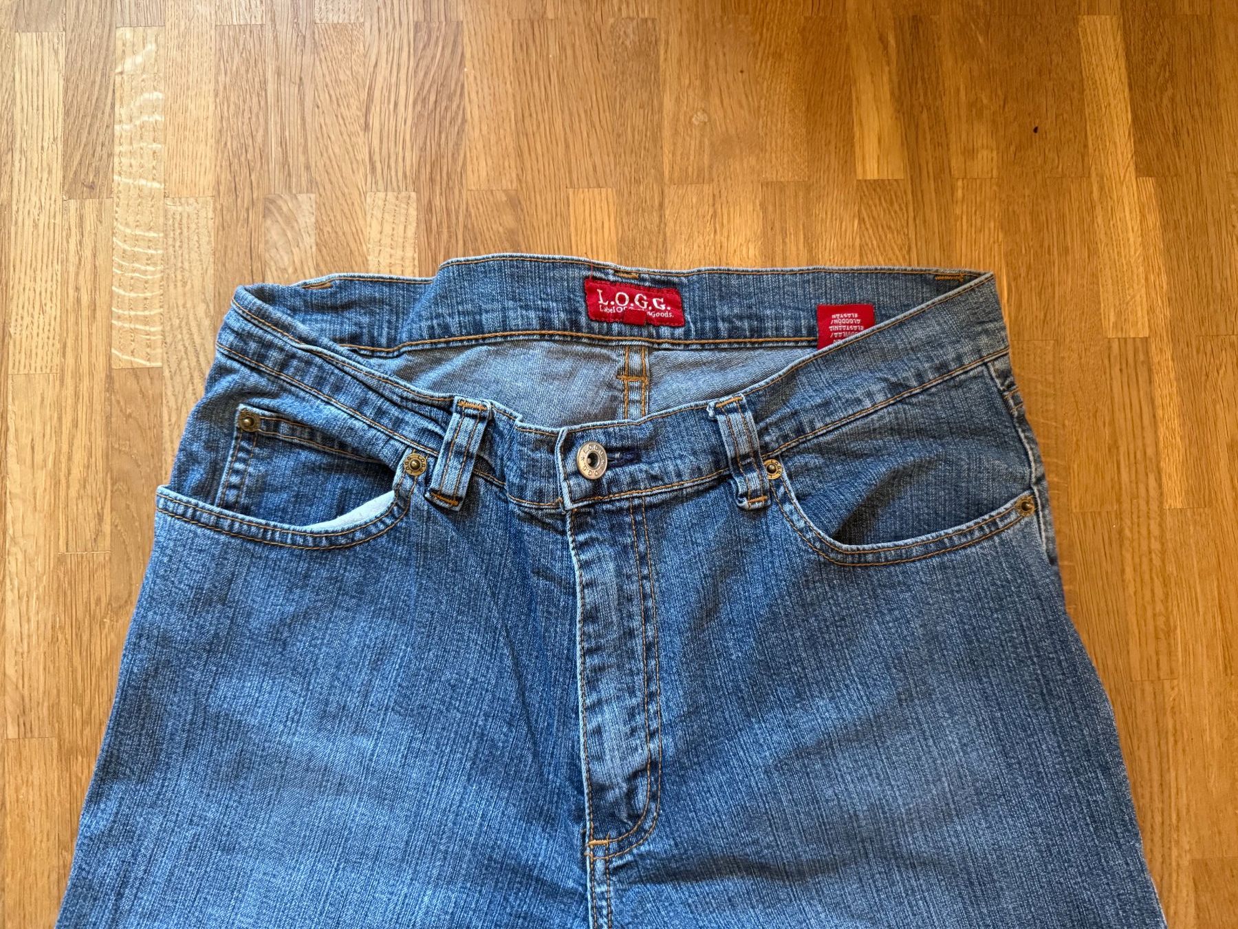 Jeans: Schöne Vintage-Schlaghose 90s/00s – Usato da Winterthur venduto da Bahareeba 1