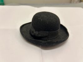 Verschiedene Puppenhüte aus Filz, 6cm Innendurchmesser