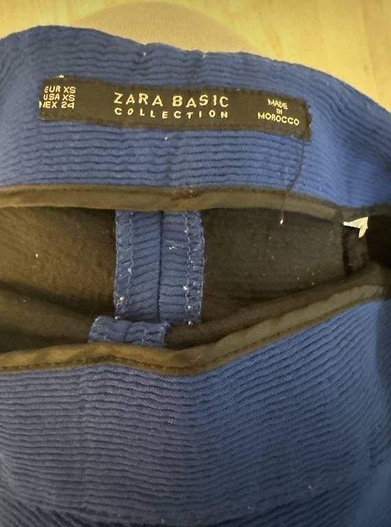 Zara Hosen: Zara Basic Shorts, blau, XS – Gebraucht aus Brüttisellen von Ariana-24 2