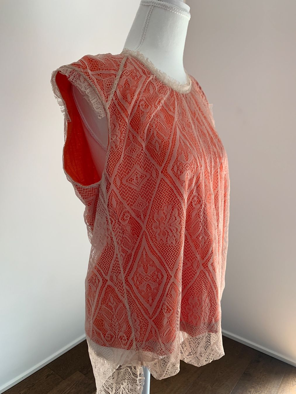 Pinko Top: PINKO top dentelle M – Usato da Morges venduto da Imade1 1