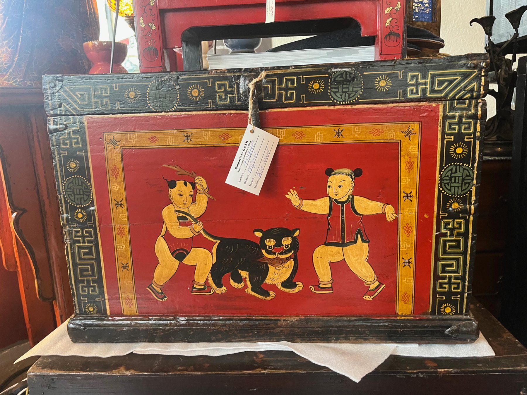 Cassapanche: Chinesische bemalte Truhe | LIQUIDATIONSVERKAUF – Nuovo (secondo la descrizione) da Zürich venduto da Hnikbay