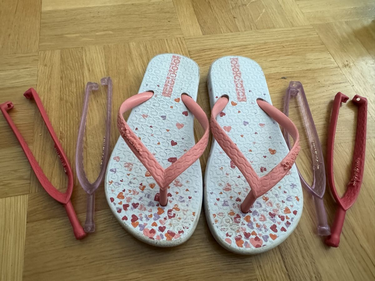 Scarpe per ragazze: Kinder Flip Flops, Gr. 29/30 – Usato da Kilchberg ZH venduto da Von_dutch 1