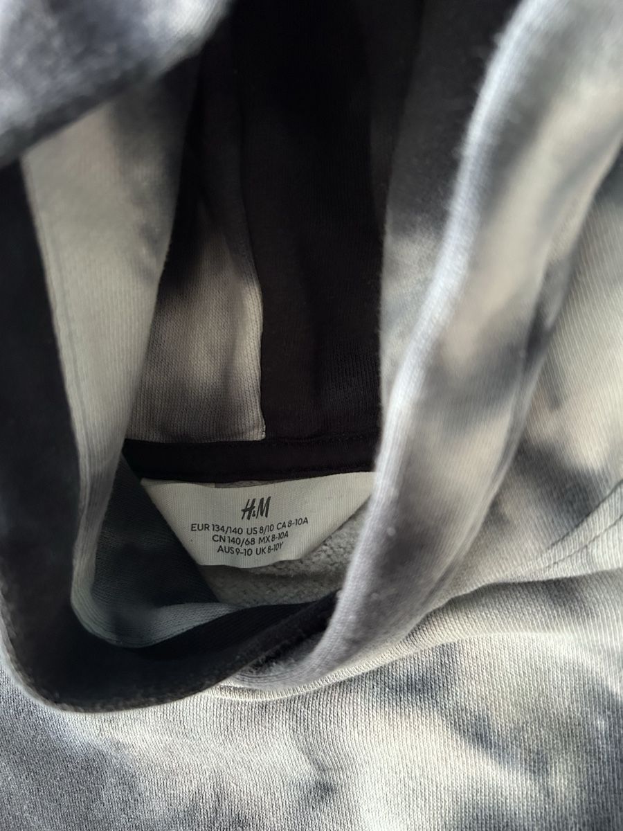 H&M Pullover & Sweatshirts: Pullover / Hoddie 134/140 – Gebraucht aus Frauenfeld von manuburg 1