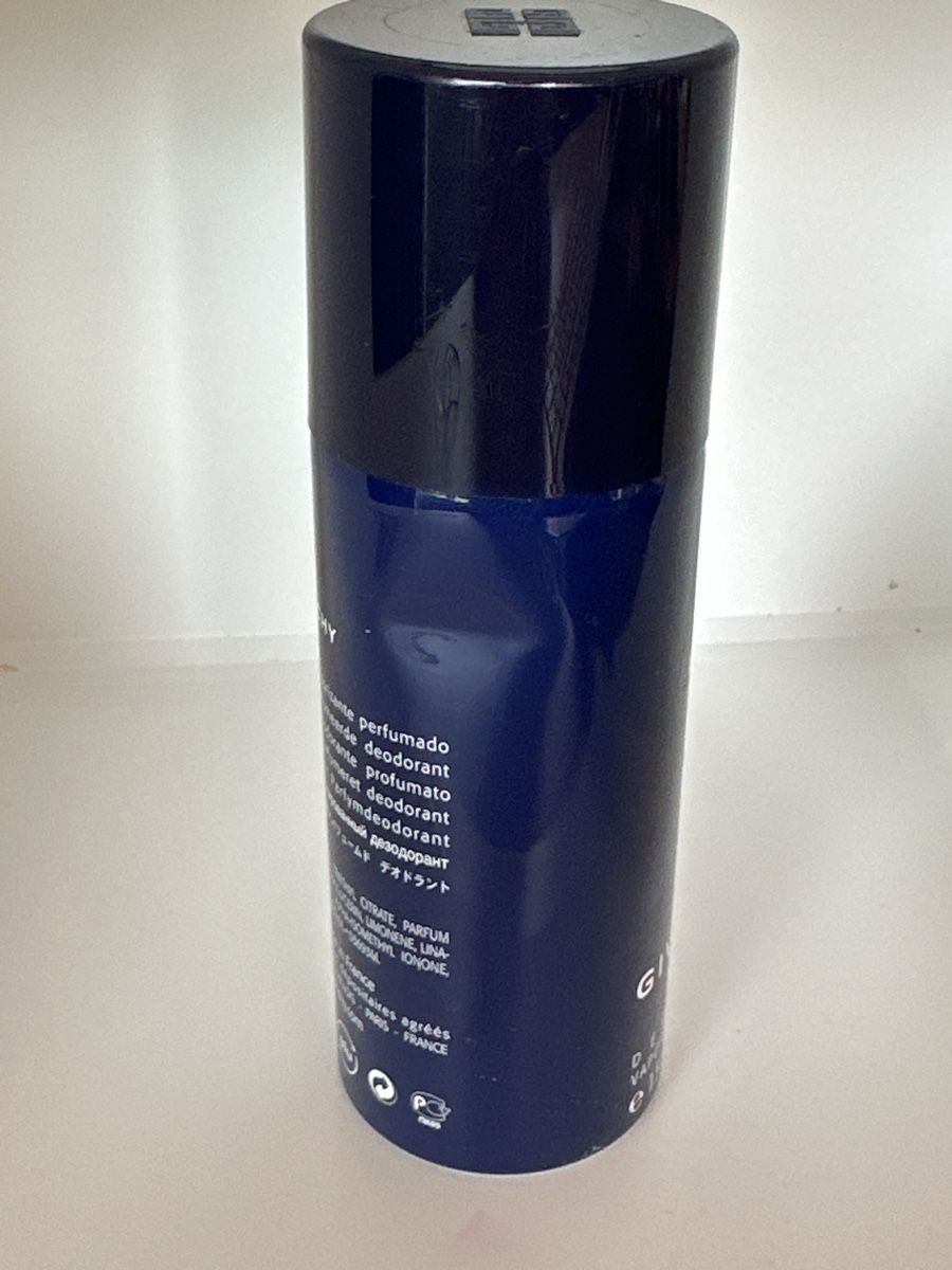 Givenchy Parfums & Eau de Toilette: Déodorant Givenchy π Neo 150ml Neuf – Neuf (Voir description) à Pully par Natala 1