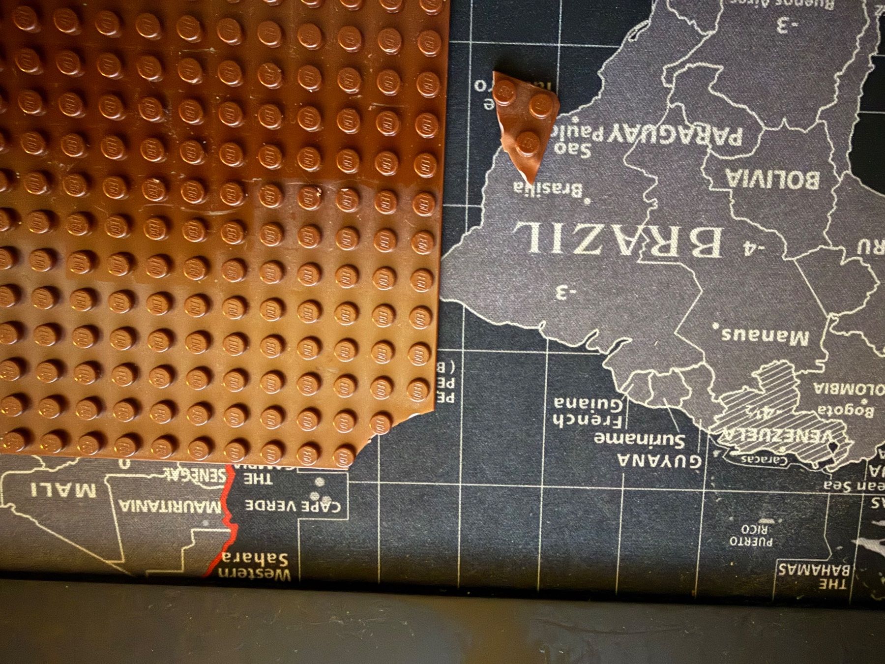 Lego Kit di costruzioni: Lego Baseplate braun leicht defekt – Usato da Hinwil venduto da Sennur84 2
