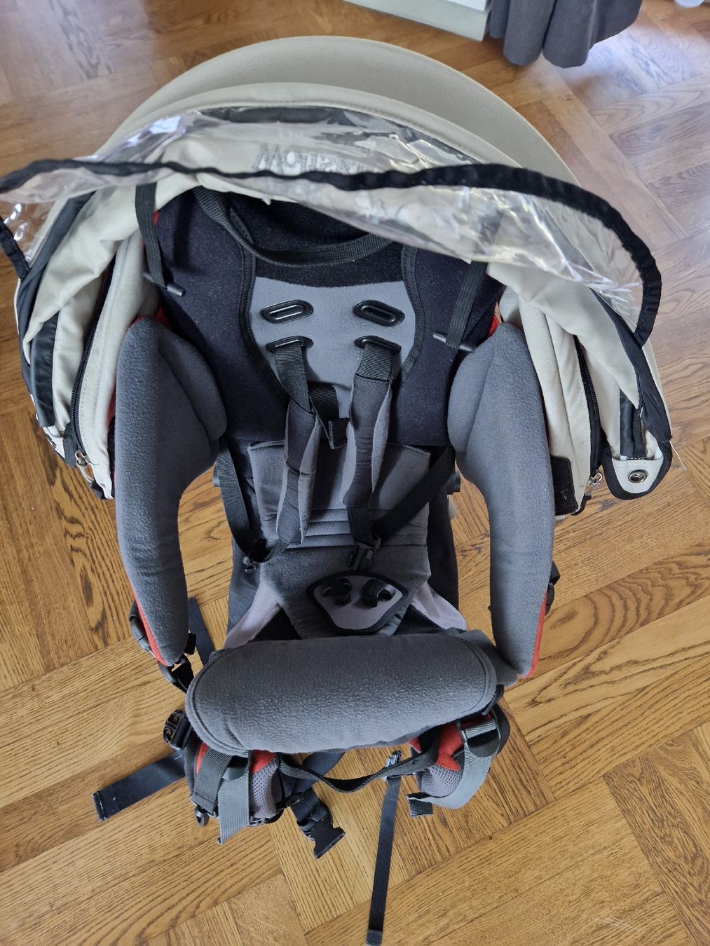 Jack Wolfskin Zaini: Kinder Tragerucksack Jack Wolfskin – Usato da Sennhof venduto da Thorgal77 2
