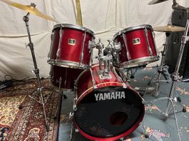 Schlagzeug Yamaha Stage Custom, rot, guter Zustand