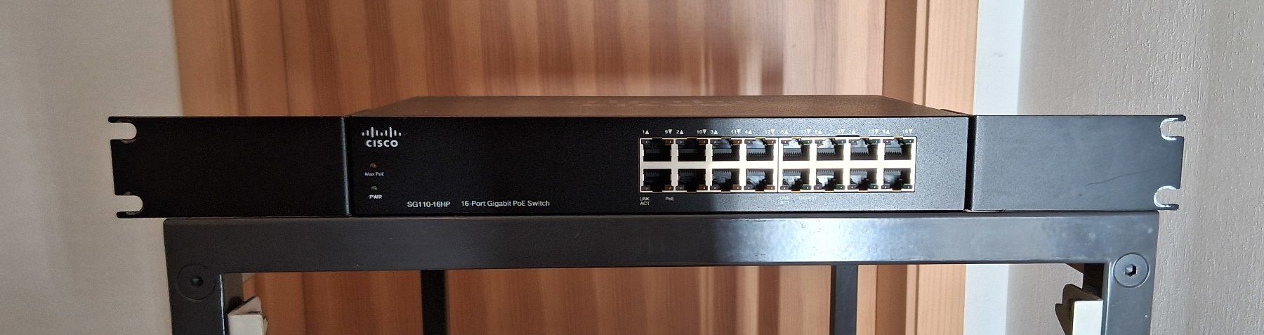 Hub & Switch: Cisco SG11016HP – Usato da innertkirchen venduto da gold242