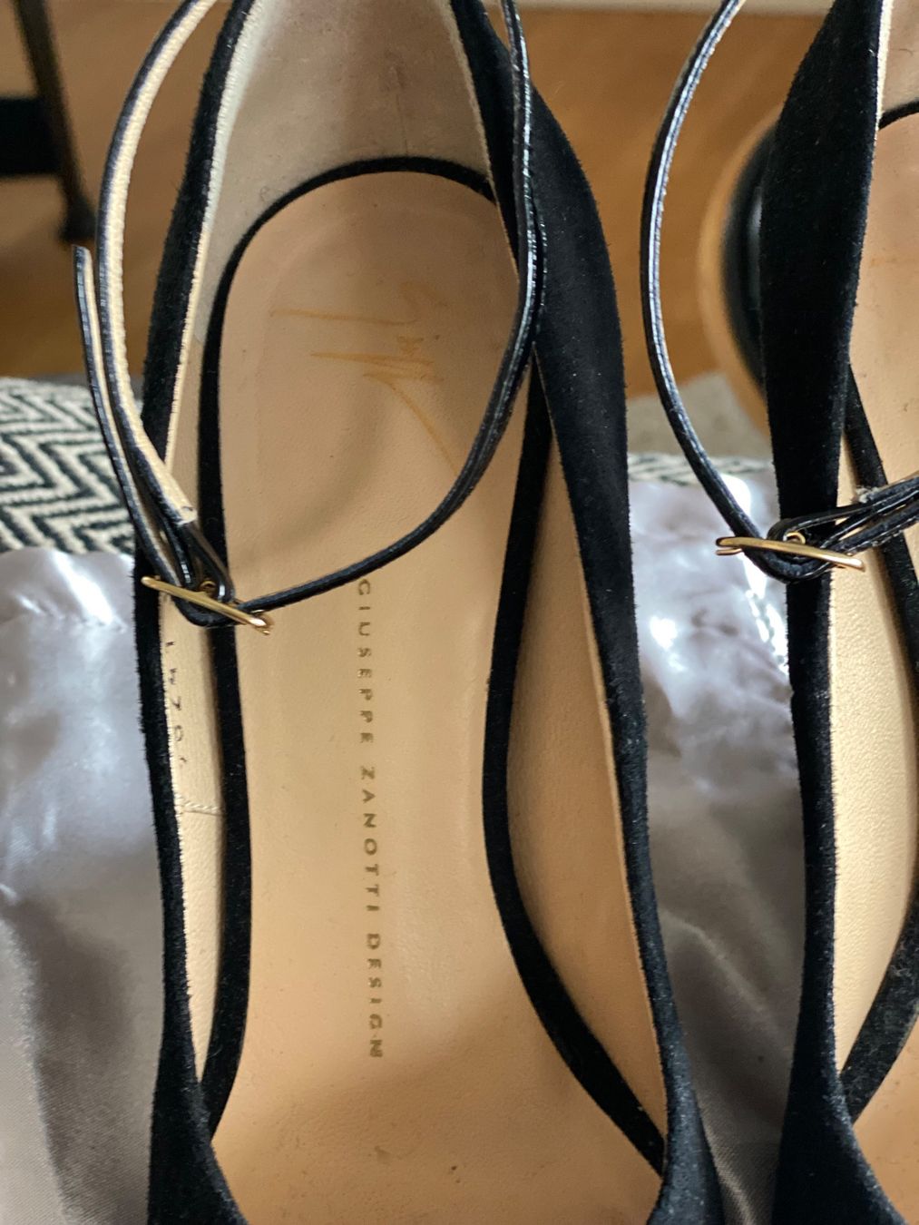 Zanotti Damenschuhe: Guiseppe Zanotti Keilabsatz Heels – Gebraucht aus Uster von Charis5 4