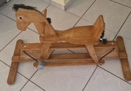 Holz Schaukelpferd - Ideal für kleine Kinder!