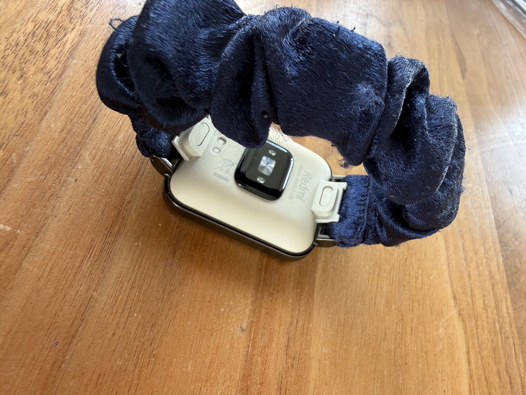 Xiaomi Smartwatch: Redmi Watch 2 Lite Armband Scrunchie dunkelblau – D'occasion à zürich par skychef 1