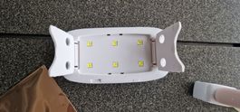 Maniküre UV Lampe mit Zubehör gebraucht im Set erhältlich