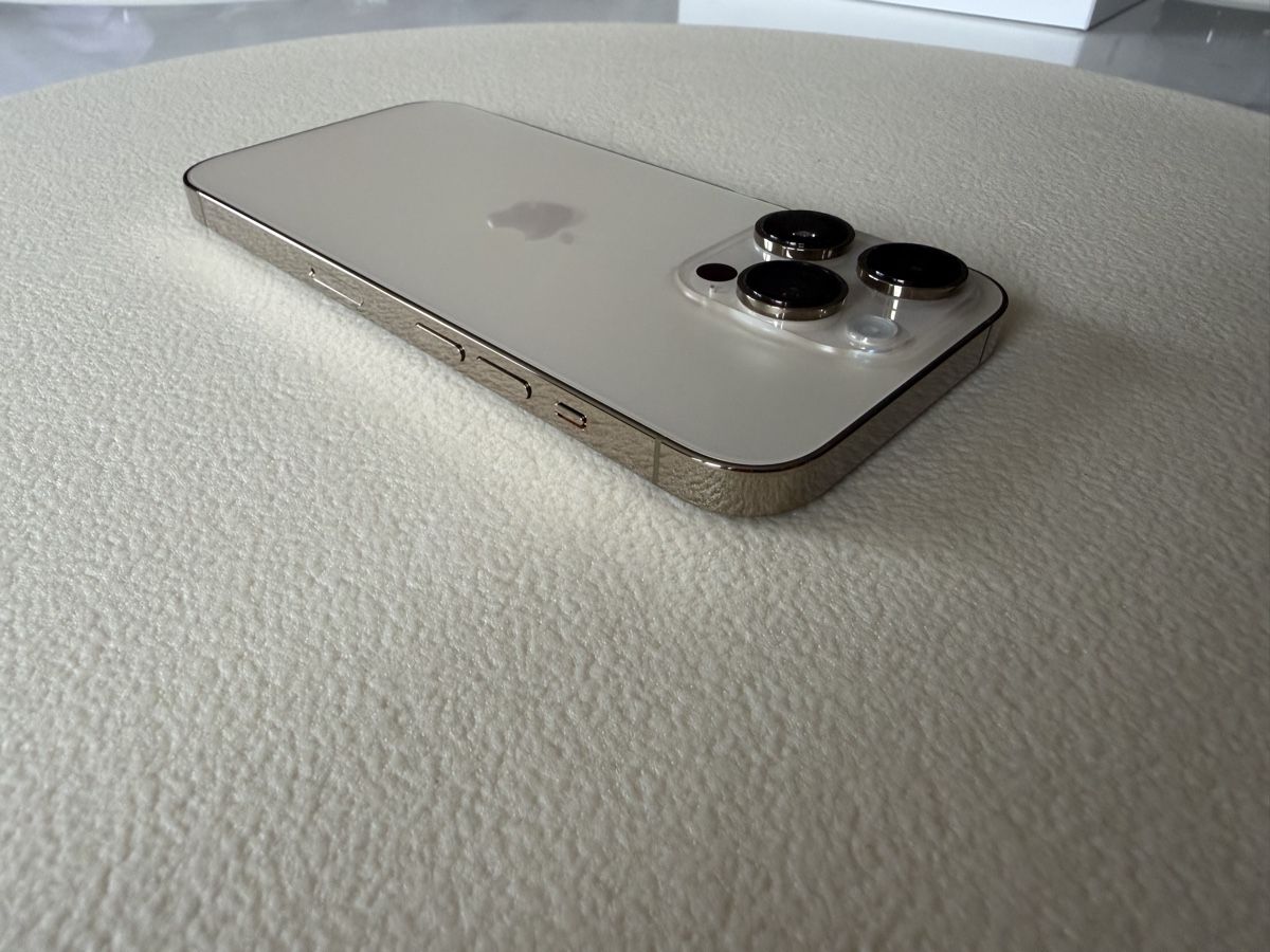 Apple Telefoni cellulari / Smartphones: iPhone 14Pro Gold 512Go – Usato da Chavannes-de-Bogis venduto da ale_zp56 6