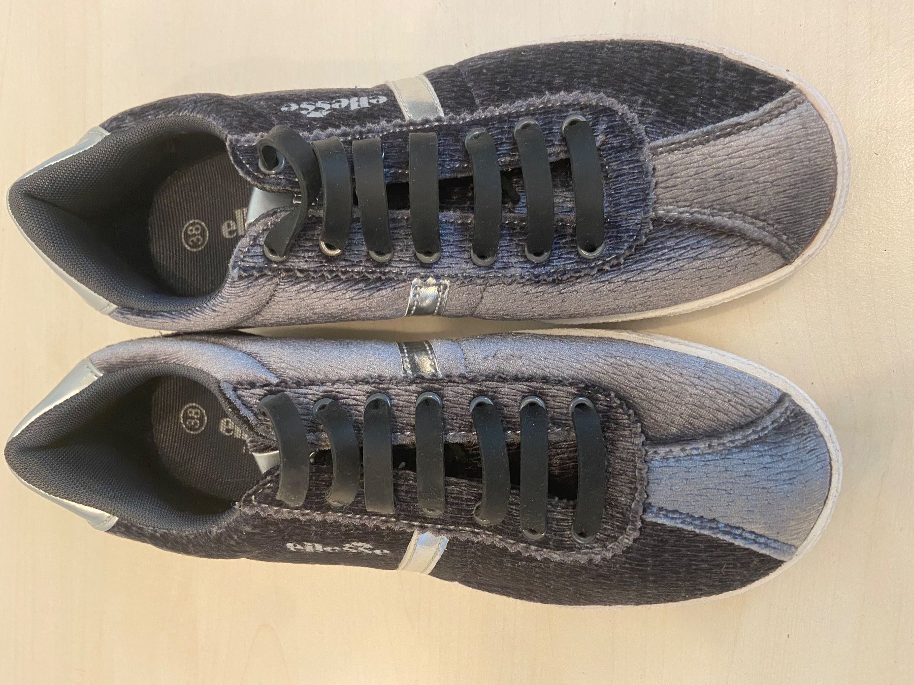 Ellesse Chaussures femmes: Sneaker Schuh von Ellesse , Gr.38 – D'occasion à Ermatingen par Speiki2 3