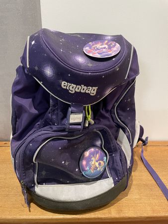 Schulranzen ergobag lila Sterne gebraucht 