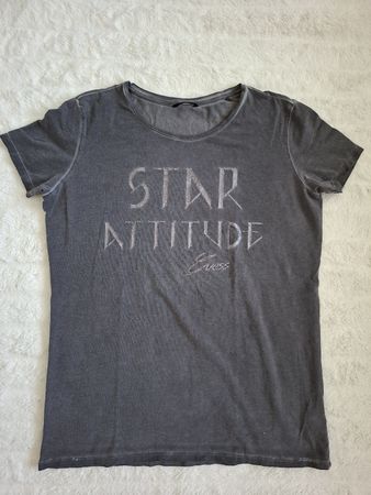T-shirt Guess "Star Attitude" Taille XL - Idéal Printemps/Ét
