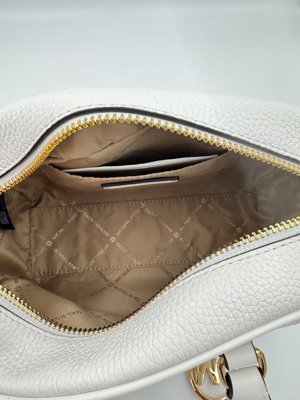 Michael Kors Borse da donna: Michael Kors Tasche blanc optique – Nuovo e nell'imballaggio originale da Wiedlisbach venduto da Sistershop 4