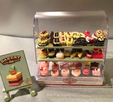 ❗Jetzt = 49.- Fr. !!❗nost. Cake Vitrine mit 53x❗Cakes+Torten