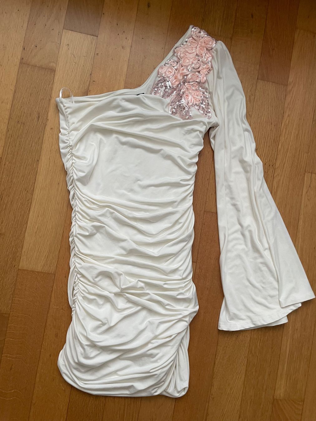 Kleider: Jane Norman One Shoulder Kleid S – Gebraucht aus Seengen von collineC