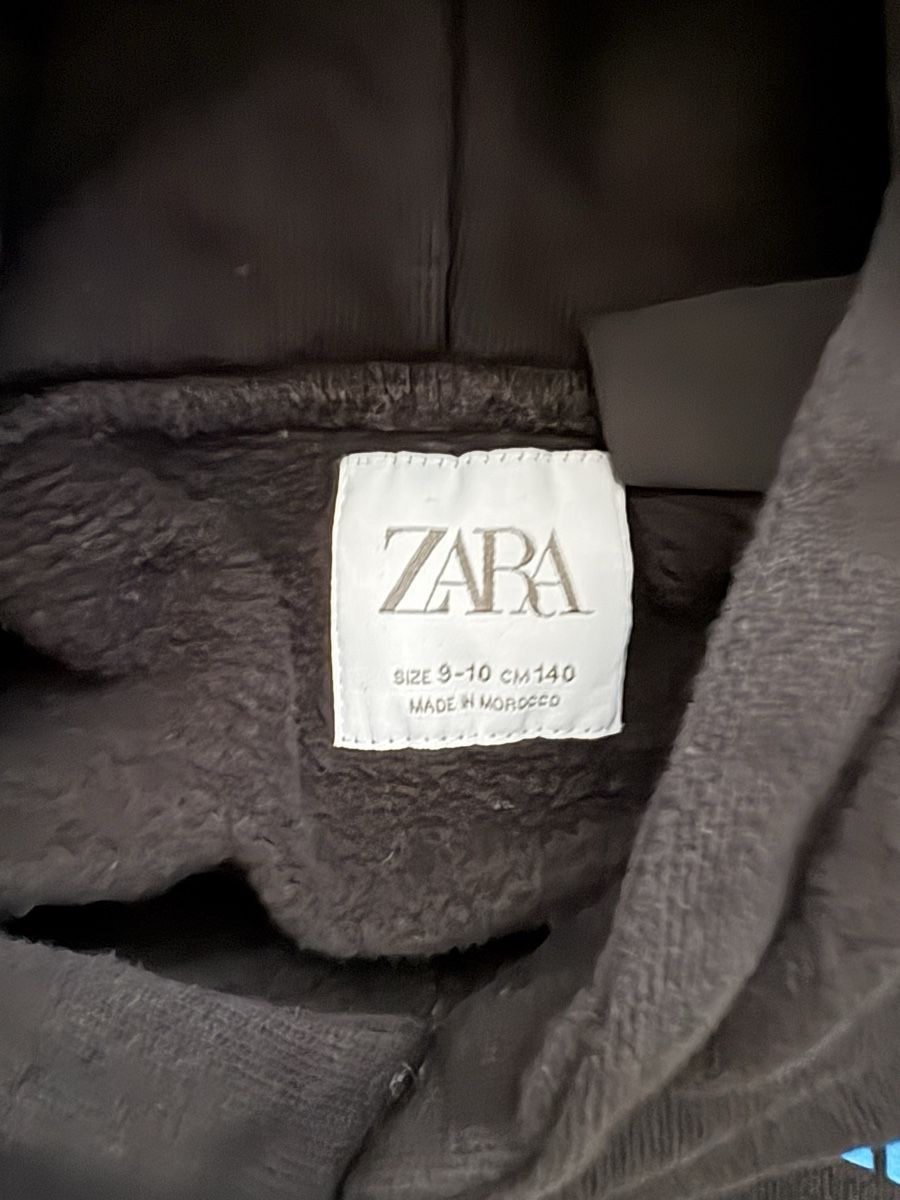 Zara Pullover & Sweatshirts: Pullover Pikachu Junge Gr. 140 – Gebraucht aus Winterthur von Baby117 1