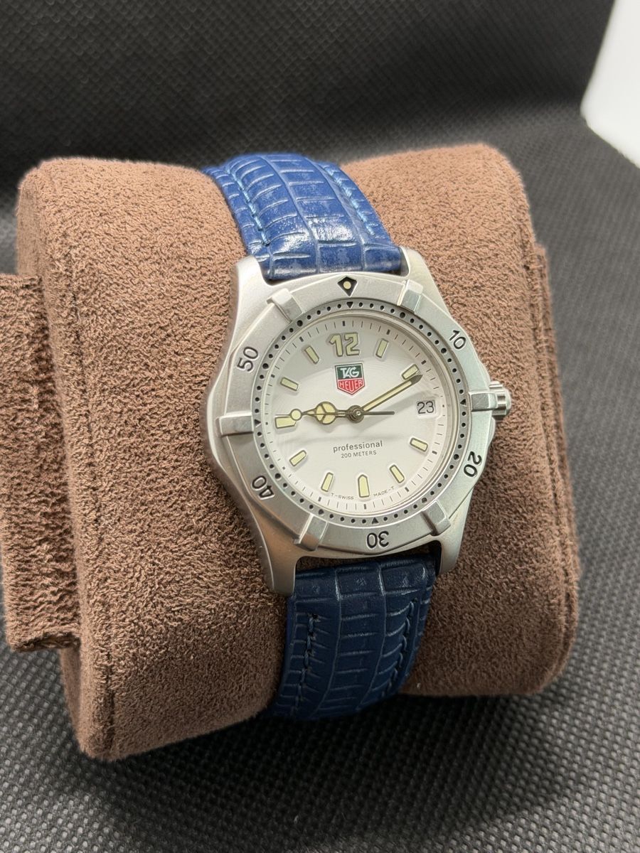 Tag Heuer Uhren: TAG Heuer Professional 2000 – Gebraucht aus Nyon von di_2c8q 1