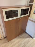 Mobile da sala in legno con ante in vetro – Ritiro a mano
