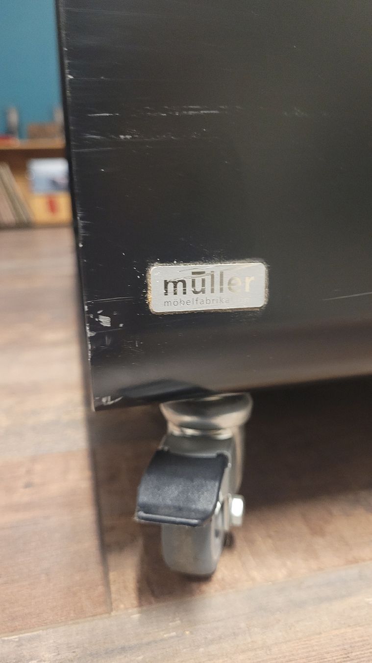 Müller Mobili TV: Fernsehtisch Müller Möbelfabrikation Goodform Design – Usato da Rüschlikon venduto da Mgjg63 1