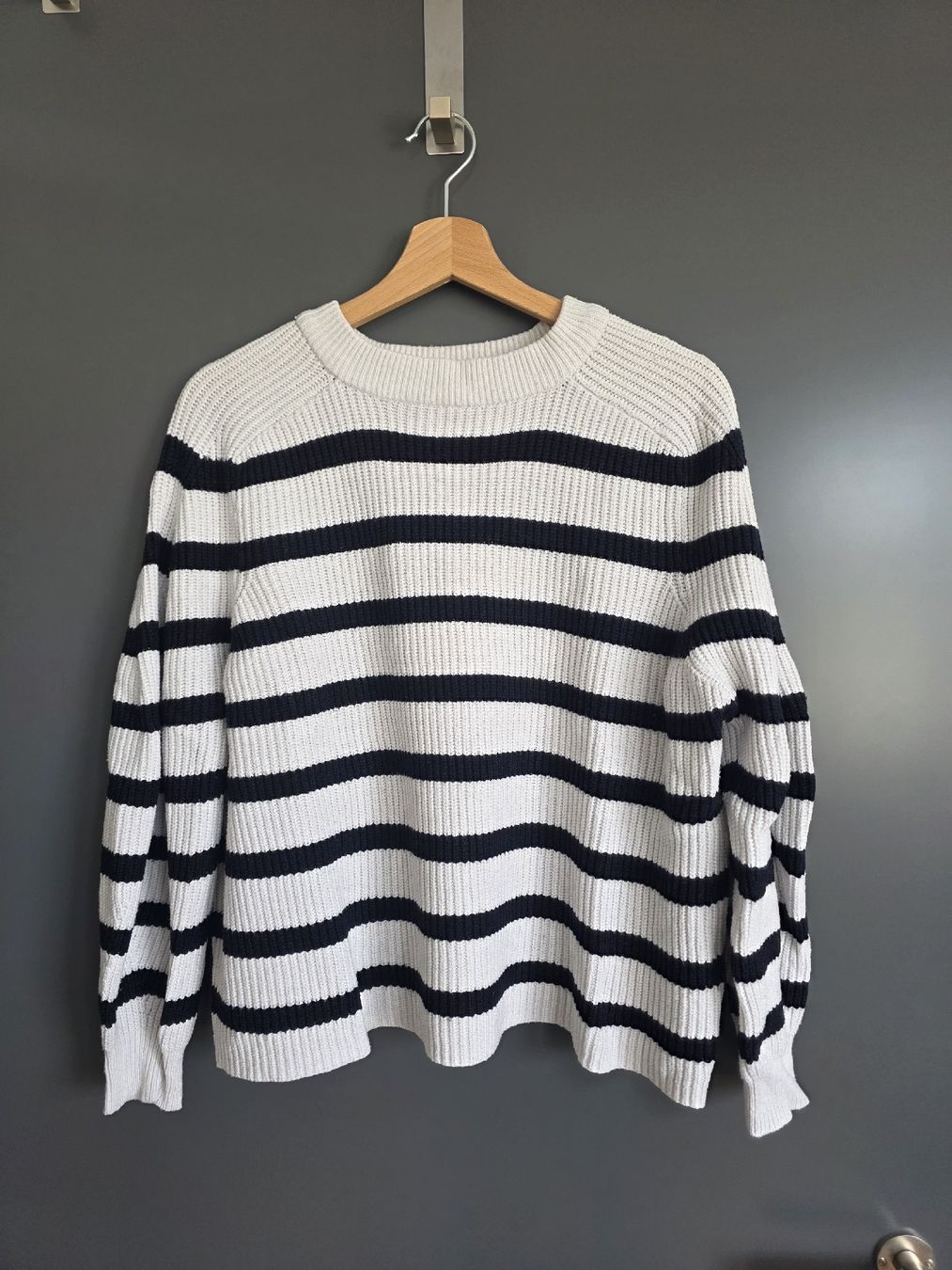 Pull&Bear Maglioni & Felpe: Pullover Pull&Bear gestreift  Grösse M – Usato da Schlieren venduto da est_b2px