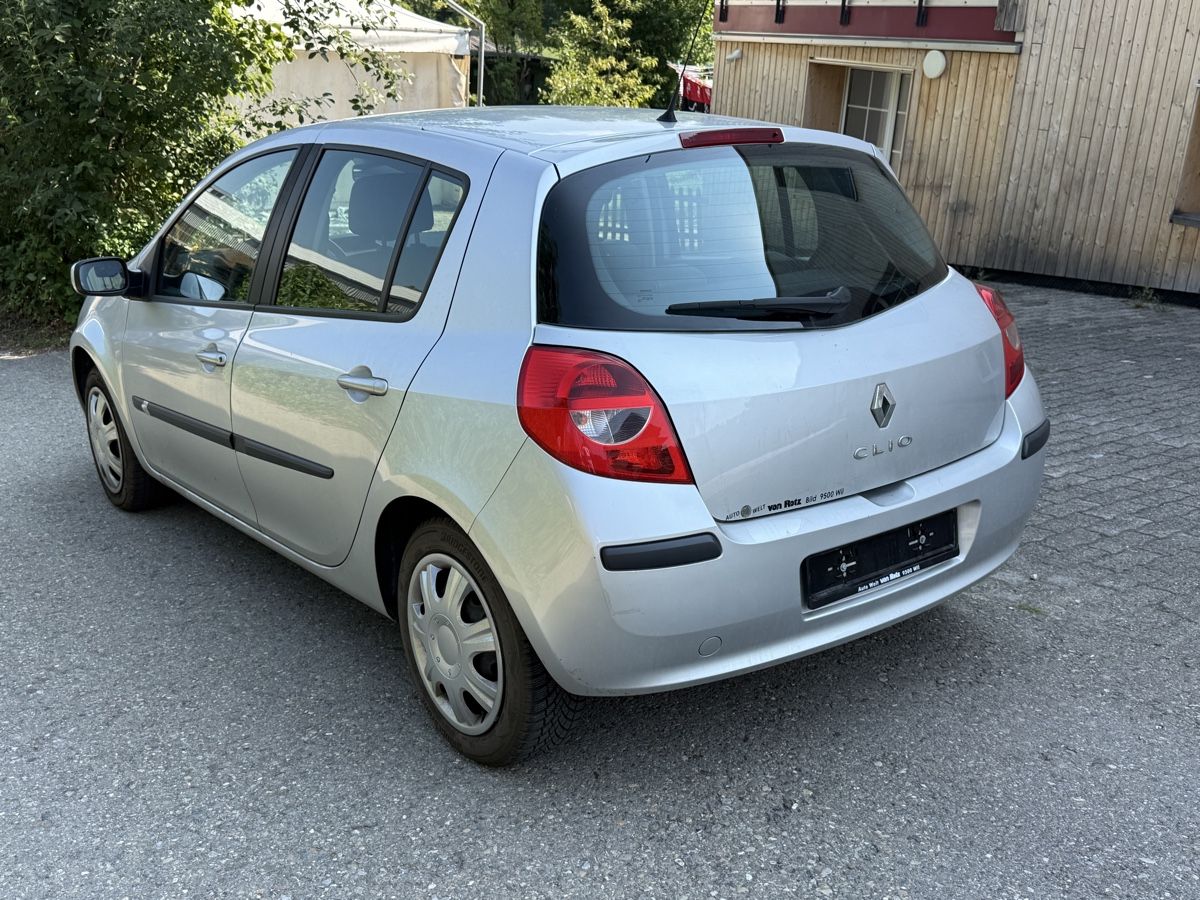 Renault Automobili: Renault Clio 1.6 104632 Km. – Usato da St.Gallen venduto da nouah 5
