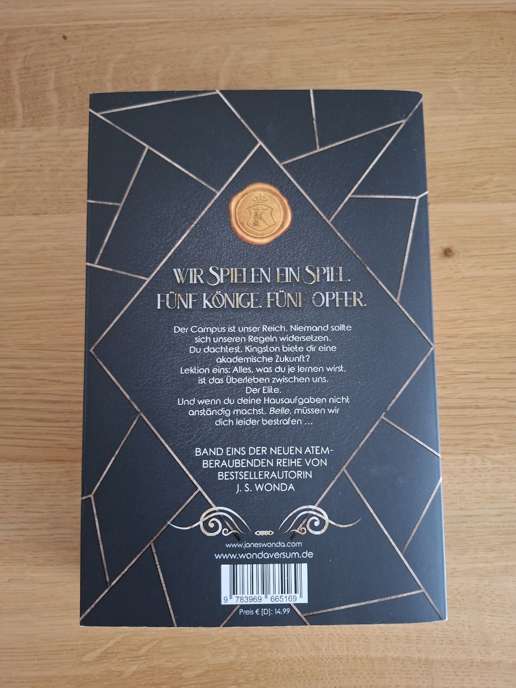 Bücher: VERY BAD ELITE / VERY BAD KINGS – Gebraucht aus Büsserach von Grenzstein 2