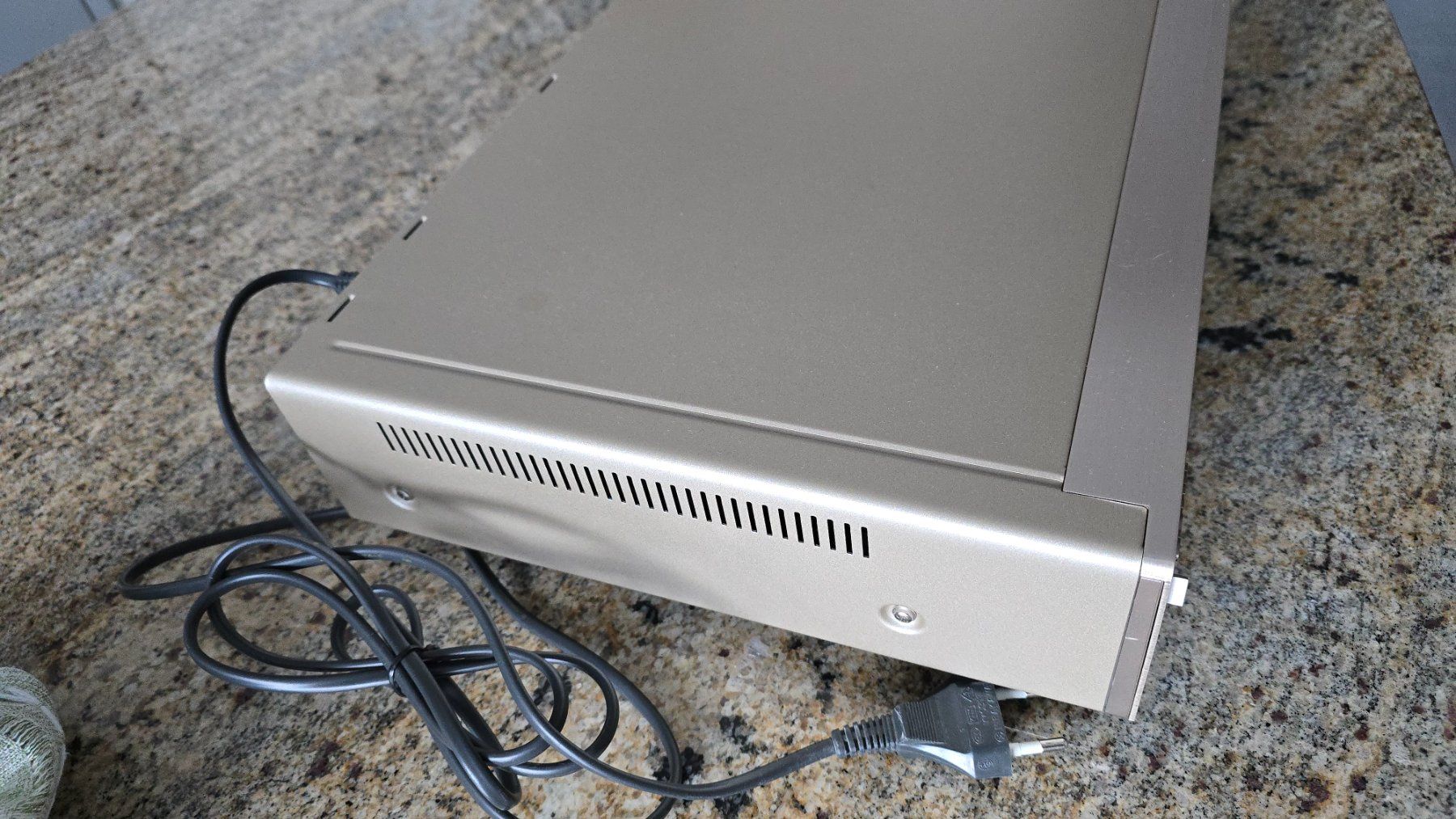 CD: Cd-Spieler Sony – Usato da Wohlen AG venduto da Mikisal 2